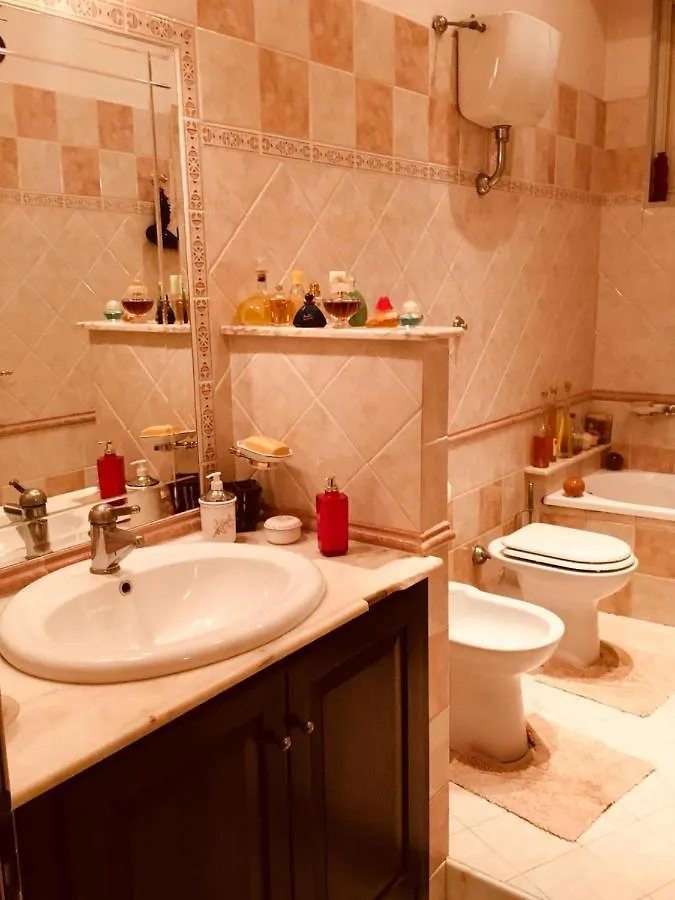 La Dolce Sosta A Casa Di Linda Apartment Naples 0*,  Italy